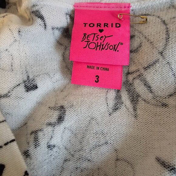 Torrid Betsey Johnson Cardigan Skull Crossbones Hearts Tattoo Love Roses 3 3X - Picture 7 of 8